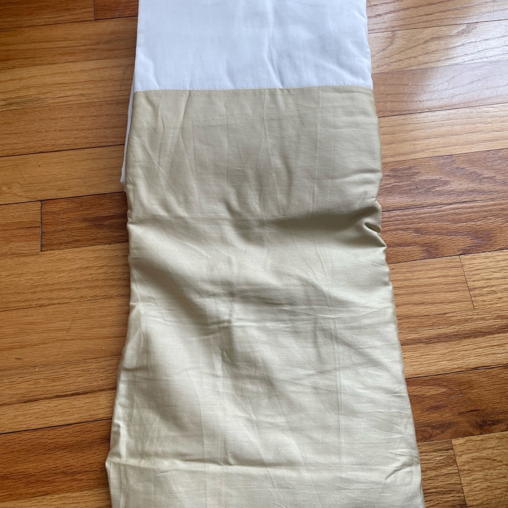 COPY - NWOT King Bed Skirt
